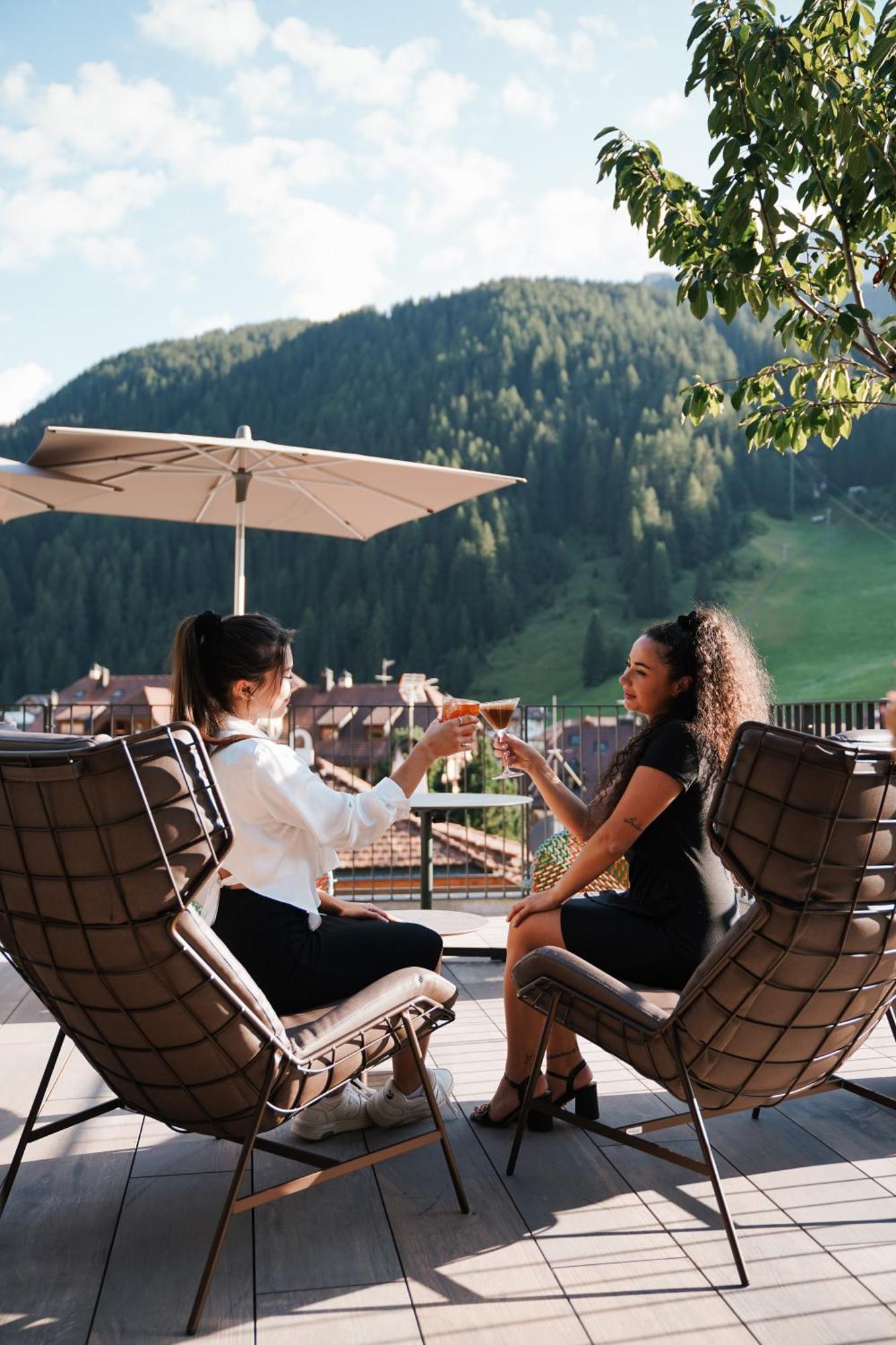 Hotel Sun Valley Selva di Val Gardena Esterno foto