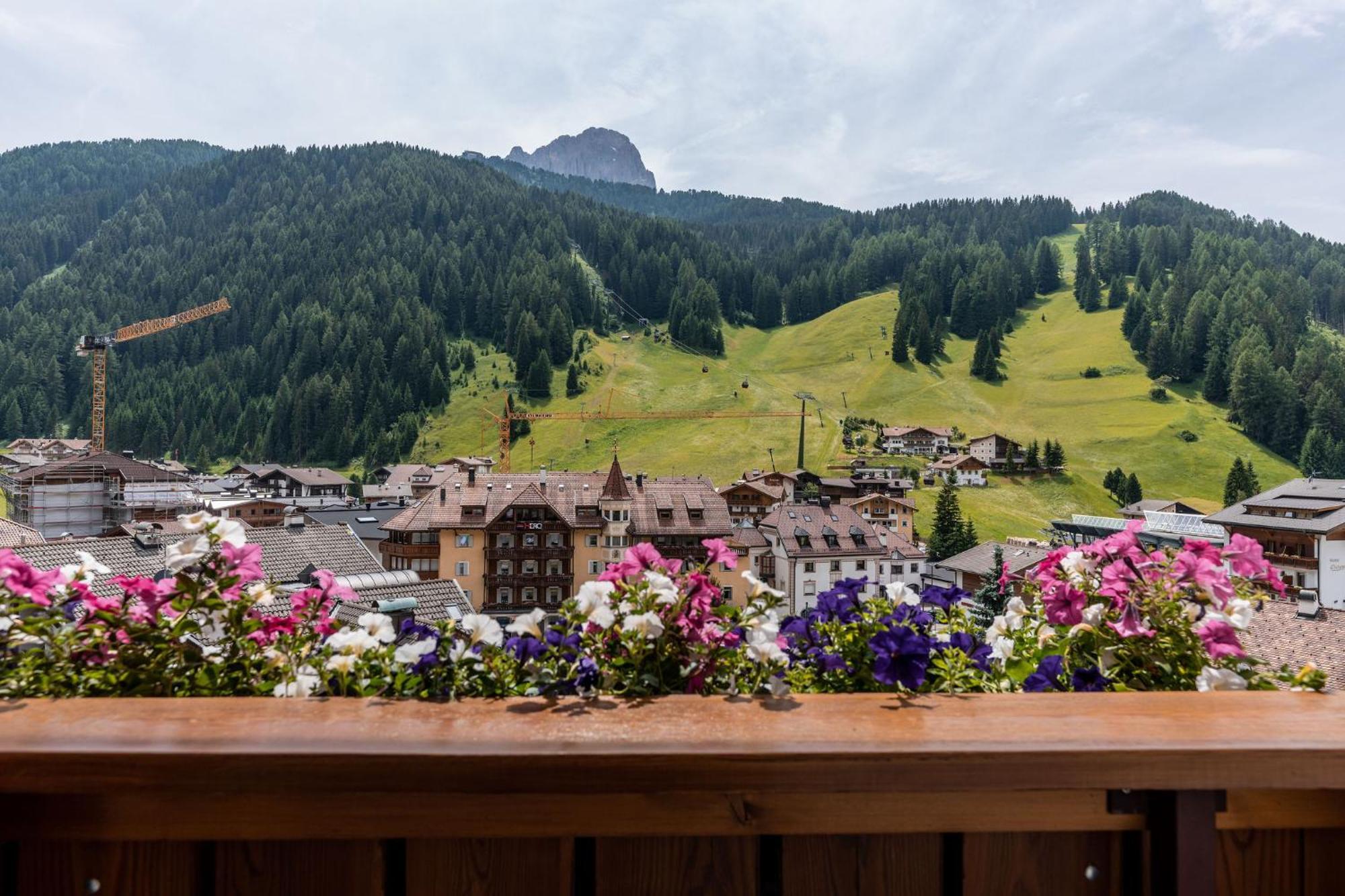 Hotel Sun Valley Selva di Val Gardena Esterno foto
